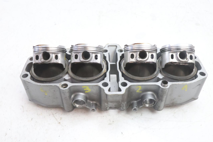 photo de CYLINDER PISTOON KAWASAKI ZZR 600 (1995 - 2004) - Hoofdaanzicht