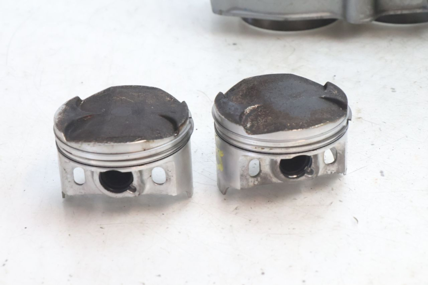photo de CYLINDER PISTOON KAWASAKI ZZR 600 (1995 - 2004) - Kenmerkende details