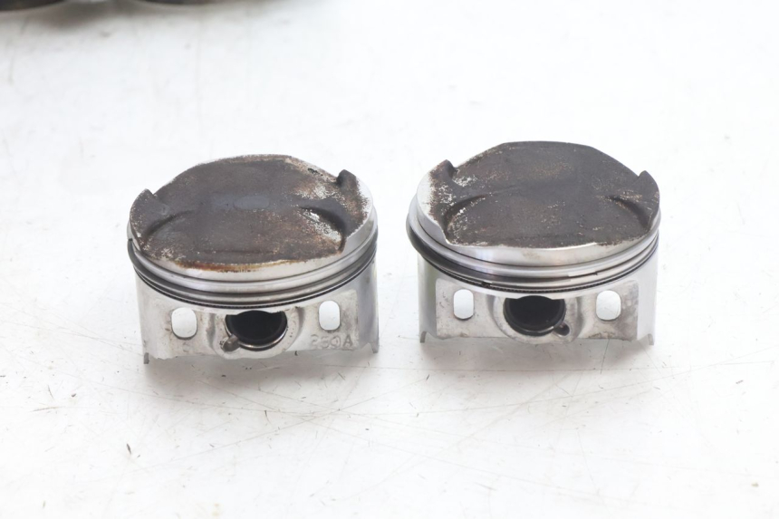 photo de CYLINDER PISTOON KAWASAKI ZZR 600 (1995 - 2004) - Aanvullende foto