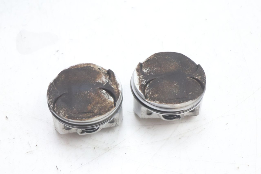 photo de CYLINDER PISTOON KAWASAKI ZZR 600 (1995 - 2004) - Visuele inspectie