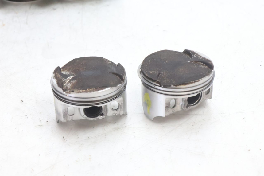 photo de CYLINDER PISTOON KAWASAKI ZZR 600 (1995 - 2004) - Alternatieve hoek