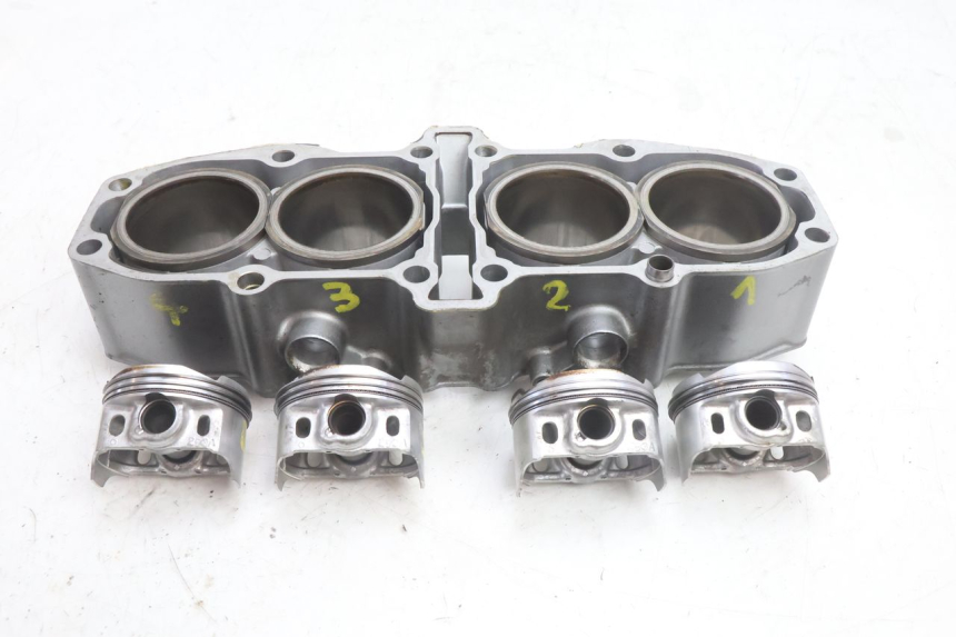 photo de CYLINDER PISTOON KAWASAKI ZZR 600 (1995 - 2004) - Andere kijkhoek