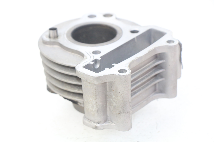 photo de CILINDER TNT MOTOR ROMA 10' 4T 50 (2007 - 2018) - Zoom op gebruiksstaat