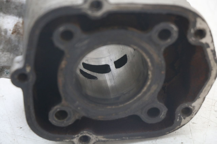 photo de CILINDER DERBI SENDA SM X-TREME 50 (2006 - 2010) - Bevestigingspunten