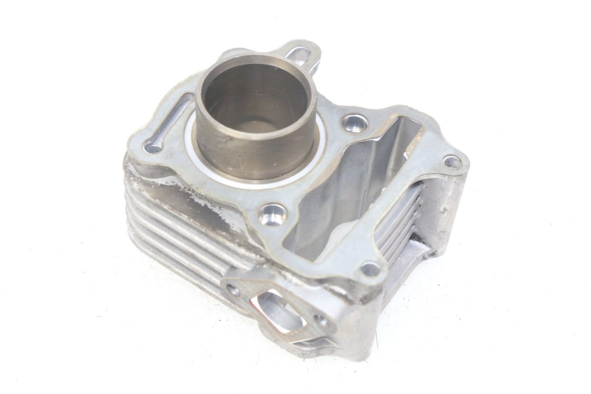 photo de CILINDER PEUGEOT TWEET ACTIVE 4T 50 (2018 - 2022) - Bevestigingspunten