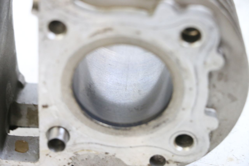 photo de CILINDER PEUGEOT V-CLIC VCLIC 50 (2007 - 2013) - Zoom op gebruiksstaat