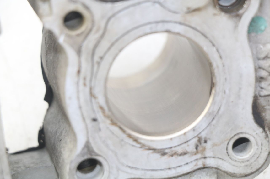 photo de CILINDER PEUGEOT VIVACITY NEW 4T 50 (2008 - 2017) - Zoom op gebruiksstaat