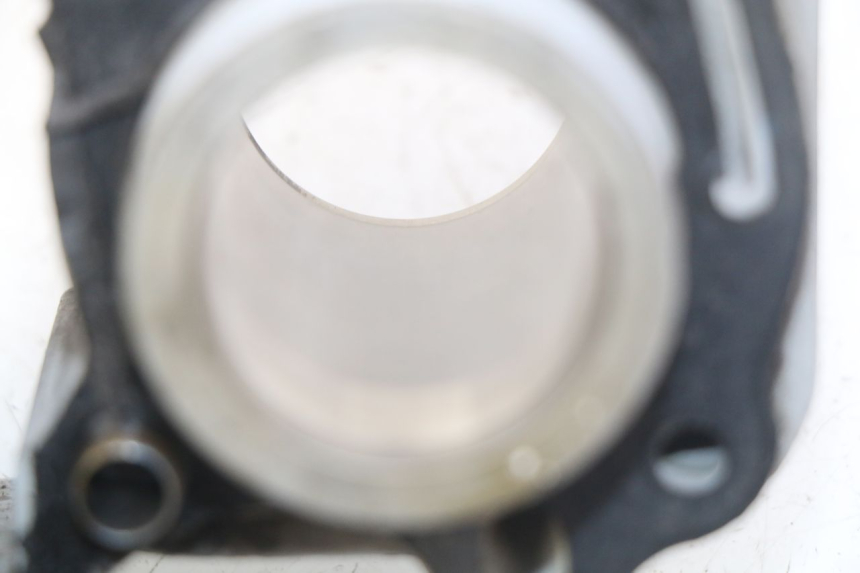 photo de CILINDER PEUGEOT VIVACITY NEW 4T 50 (2008 - 2017) - Andere kijkhoek