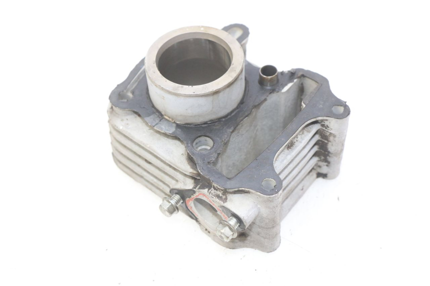 photo de CILINDER PEUGEOT VIVACITY NEW 4T 50 (2008 - 2017) - Staat van het oppervlak