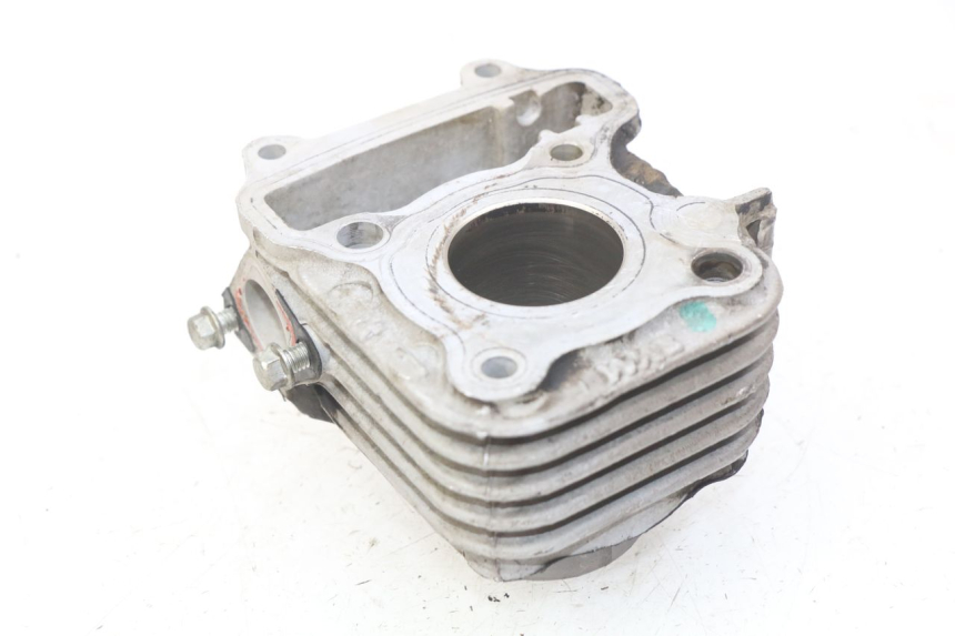 photo de CILINDER PEUGEOT VIVACITY NEW 4T 50 (2008 - 2017) - Gecontroleerd onderdeel