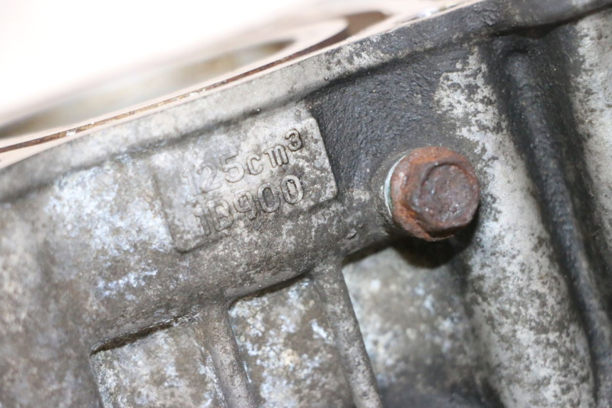 photo de CYLINDER YAMAHA XMAX X-MAX 125 (2006 - 2009) - Detail van het onderdeel