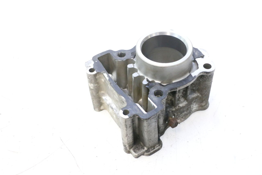 photo de CYLINDER YAMAHA XMAX X-MAX 125 (2006 - 2009) - Bevestigingspunten