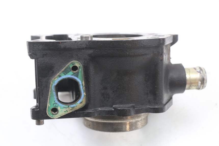 photo de CILINDER PIAGGIO X8 125 (2004 - 2007) - Zoom op gebruiksstaat