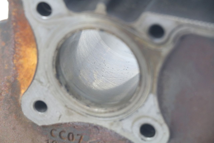 photo de CILINDER PIAGGIO ZIP 4T 50 (2018 - 2020) - Zoom op gebruiksstaat