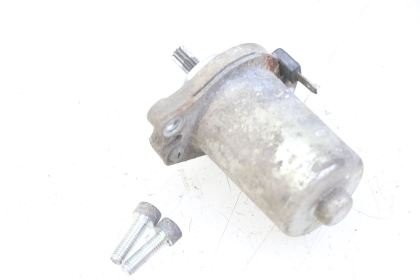 photo de STARTMOTOR YAMAHA AEROX 2T 50 (2013 - 2017) - Detail van het onderdeel