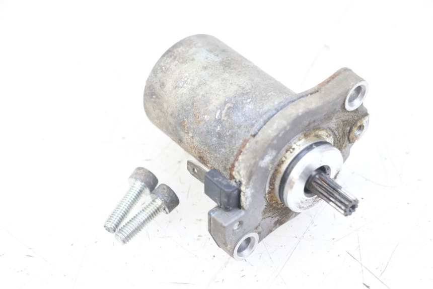 photo de STARTMOTOR YAMAHA AEROX 2T 50 (2013 - 2017) - Zoom op gebruiksstaat