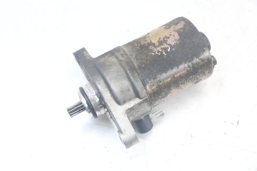 photo de STARTMOTOR KYMCO AGILITY 4T 50 (2018 - 2022) - Zoom op gebruiksstaat