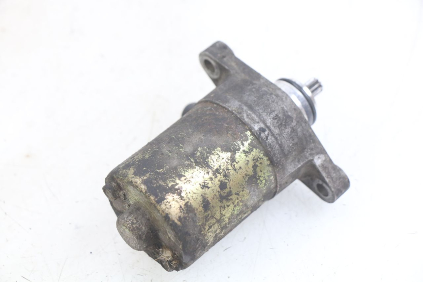 photo de STARTMOTOR KYMCO AGILITY NAKED RENOUVO 2T 50 (2011 - 2018) - Zoom op gebruiksstaat