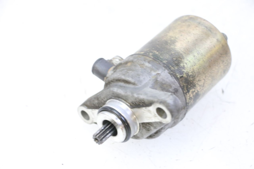 photo de STARTMOTOR KYMCO AGILITY NAKED RENOUVO 2T 50 (2011 - 2018) - Hoofdaanzicht