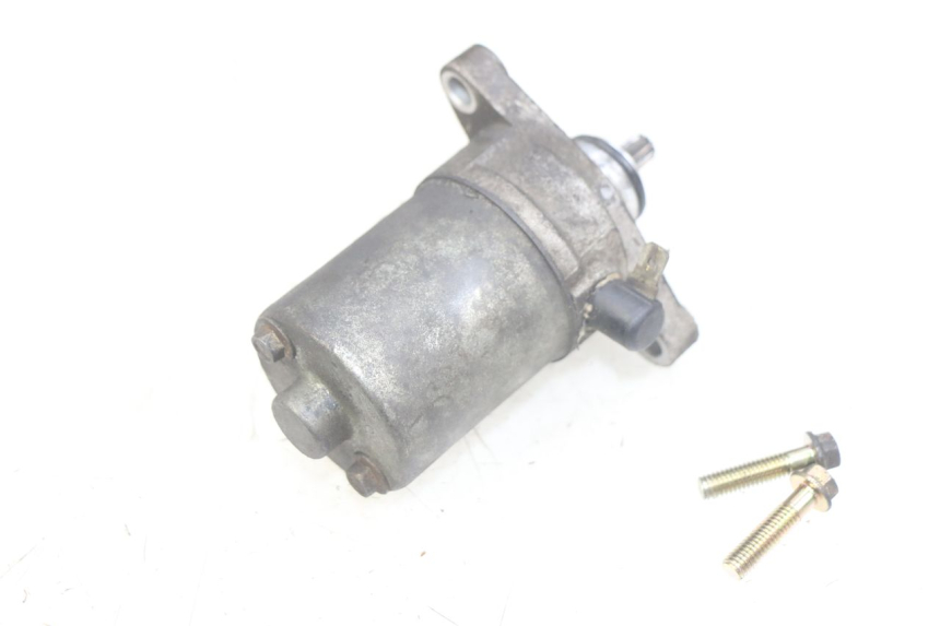 photo de STARTMOTOR KYMCO AGILITY RS 4T 50 (2009 - 2013) - Zoom op gebruiksstaat