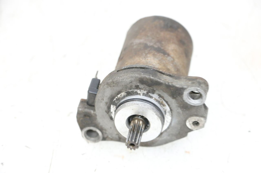 photo de STARTMOTOR MBK BOOSTER SPIRIT NAKED 50 (2004 - 2017) - Detail van het onderdeel