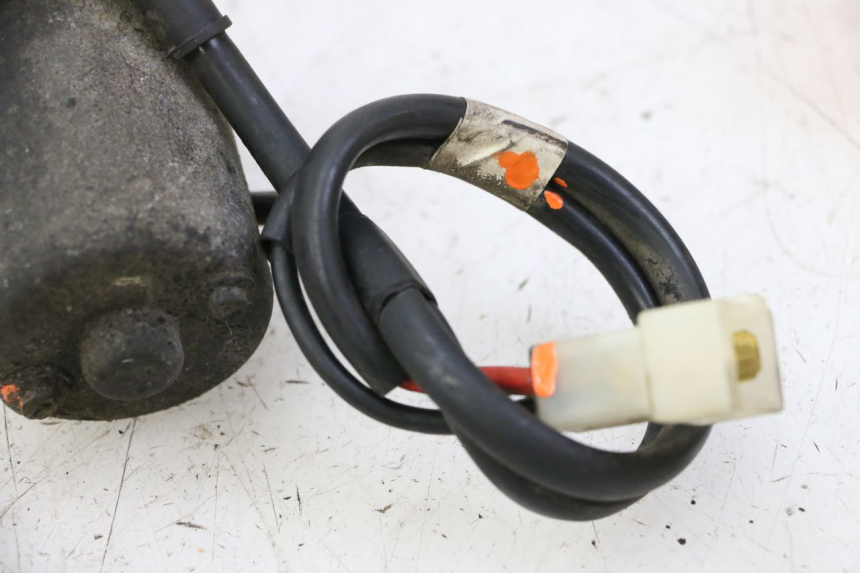 photo de STARTMOTOR YAMAHA BW'S 100 (1999 - 2002) - Detail van het onderdeel