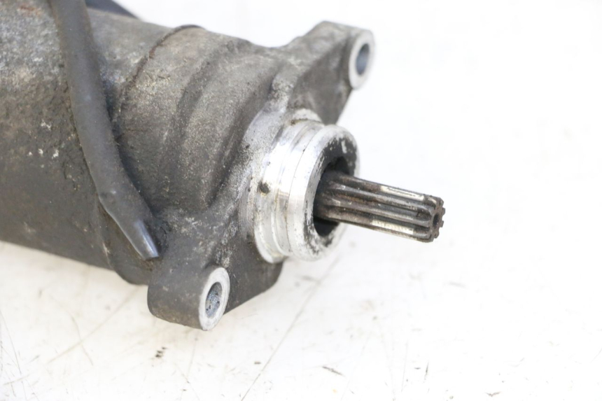 photo de STARTMOTOR YAMAHA BW'S 100 (1999 - 2002) - Bevestigingspunten