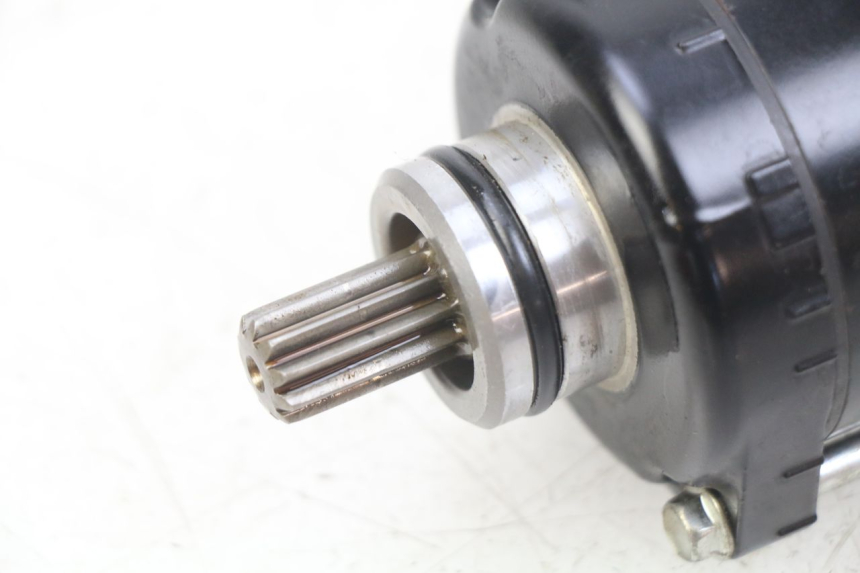 photo de STARTMOTOR HONDA CB R 1000 (2018 - 2023) - Technische close-up