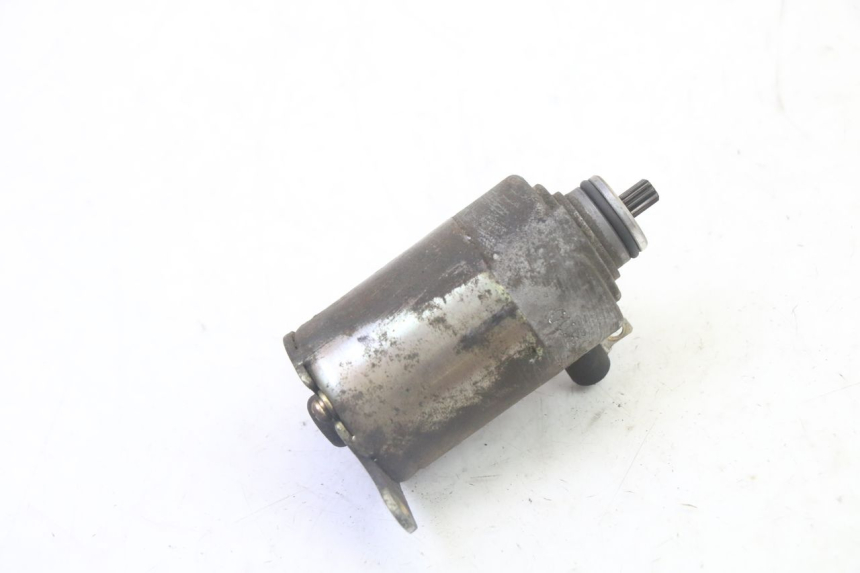 photo de STARTMOTOR SYM CROX 4T 50 (2016 - 2023) - Technische close-up