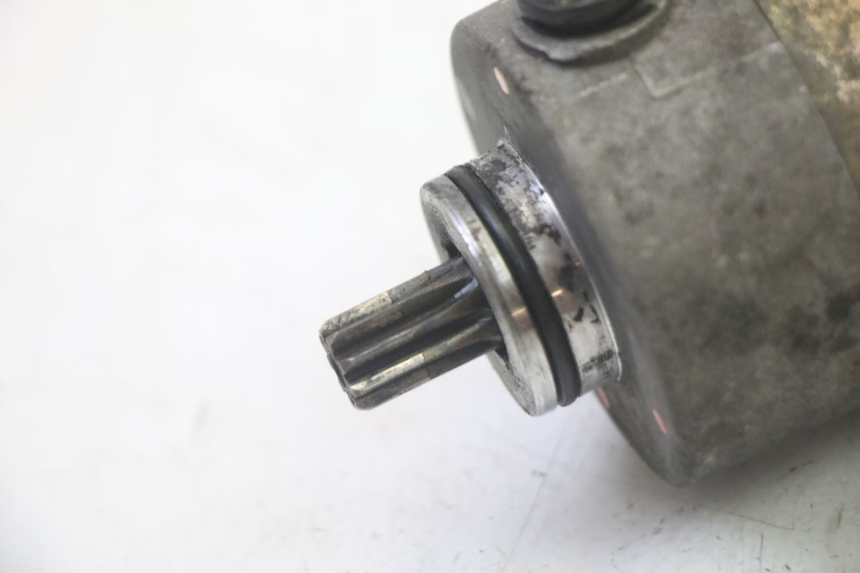 photo de STARTMOTOR YAMAHA CYGNUS X INJECTION 125 (2007 - 2013) - Detail van het onderdeel