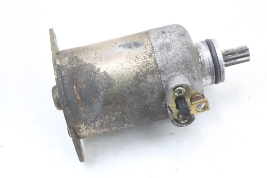 photo de STARTMOTOR KYMCO DINK STREET 125 (2009 - 2014) - Zoom op gebruiksstaat