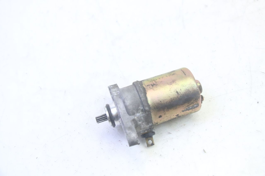 photo de STARTMOTOR PEUGEOT DJANGO 4T 50 (2014 - 2019) - Zoom op gebruiksstaat