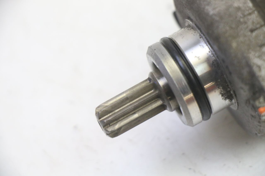 photo de STARTMOTOR HONDA FES S-WING SWING ABS 125 (2007 - 2015) - Detail van het onderdeel