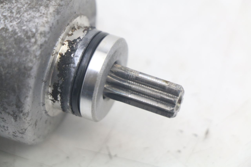 photo de STARTMOTOR YAMAHA FJR ABS 1300 (2006 - 2012) - Detail van het onderdeel