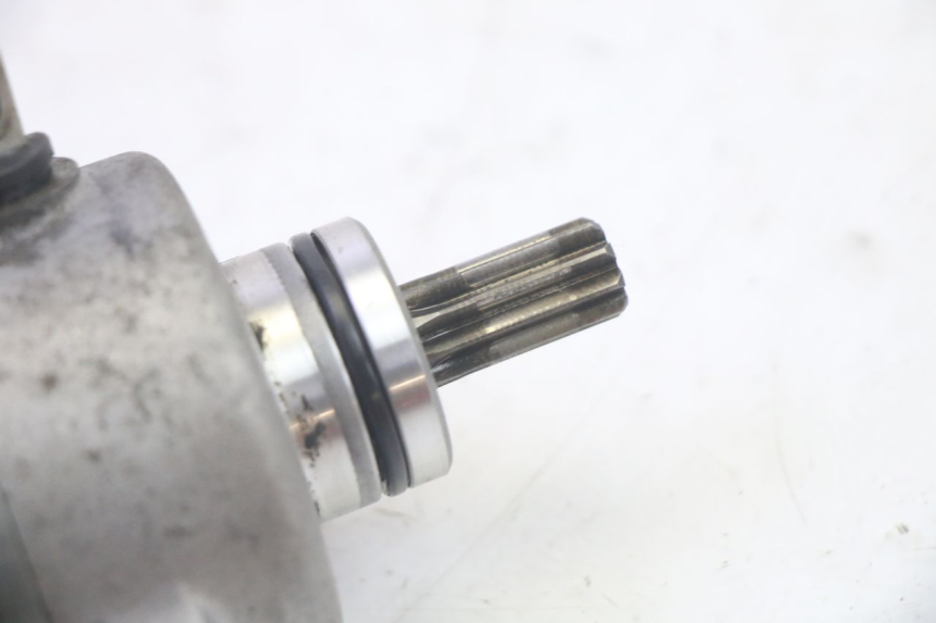 photo de STARTMOTOR YAMAHA FJR ABS 1300 (2006 - 2012) - Detail van het onderdeel