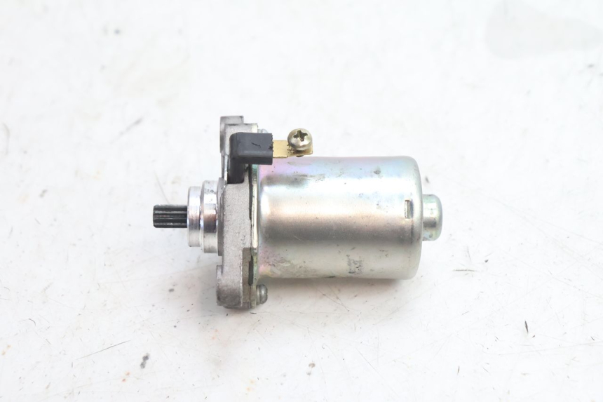 photo de STARTMOTOR PIAGGIO FLY 2T 50 (2004 - 2017) - Hoofdaanzicht