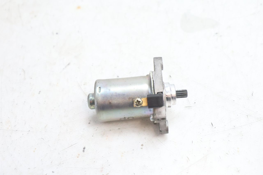 photo de STARTMOTOR PIAGGIO FLY 2T 50 (2004 - 2017) - Andere kijkhoek