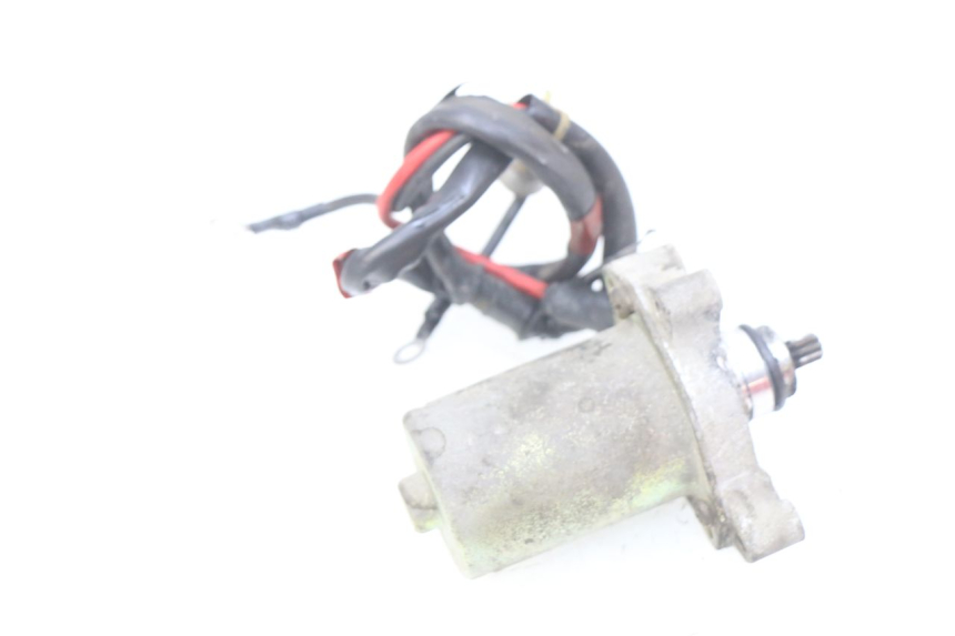 photo de STARTMOTOR PIAGGIO FLY 100 (2006 - 2010) - Zoom op gebruiksstaat