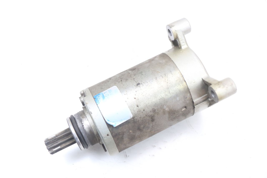 photo de STARTMOTOR HYOSUNG GF 125 (2001 - 2005) - Zoom op gebruiksstaat