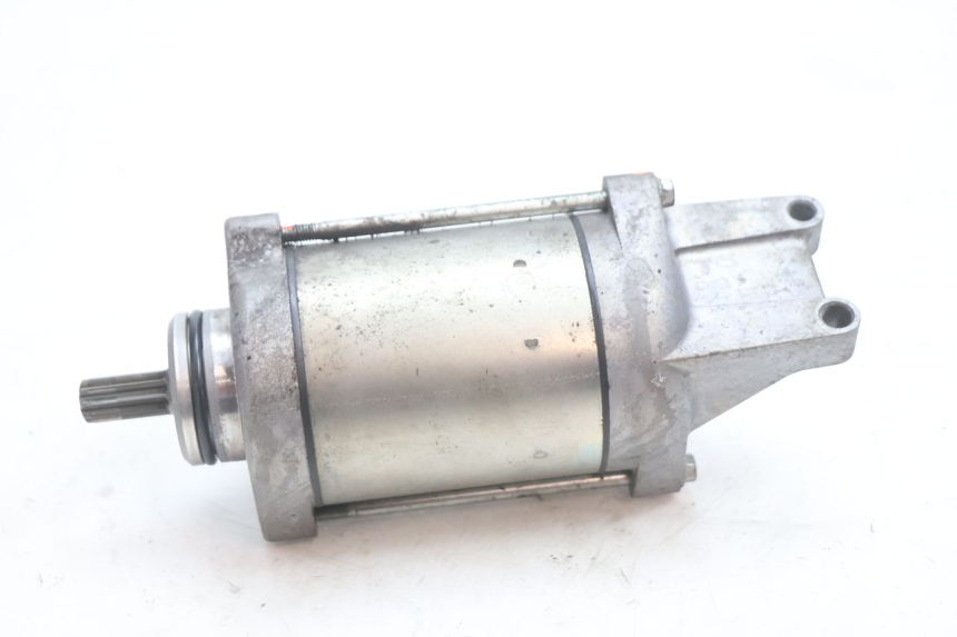 photo de STARTMOTOR SUZUKI GSF N BANDIT 1200 (2001 - 2005) - Zoom op gebruiksstaat