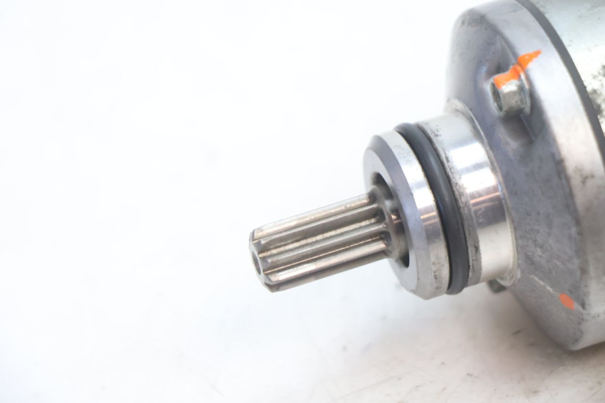 photo de STARTMOTOR SUZUKI GSR 600 (2005 - 2012) - Detail van het onderdeel