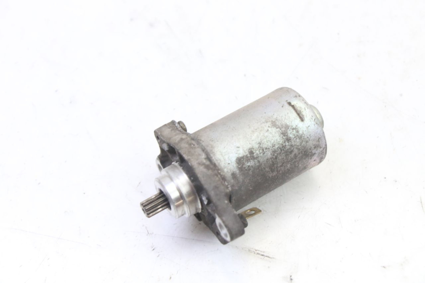 photo de STARTMOTOR PEUGEOT KISBEE 2T 50 (2018 - 2022) - Zoom op gebruiksstaat