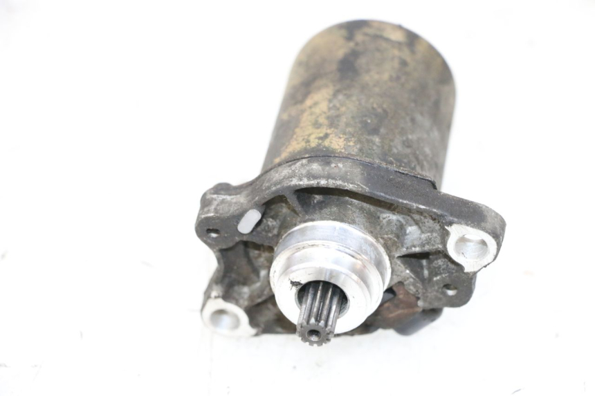 photo de STARTMOTOR PEUGEOT KISBEE 2T 50 (2010 - 2017) - Detail van het onderdeel