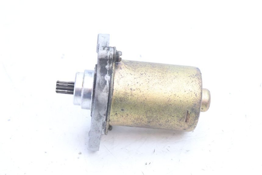 photo de STARTMOTOR PEUGEOT KISBEE 2T 50 (2010 - 2017) - Andere kijkhoek