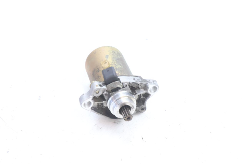 photo de STARTMOTOR PEUGEOT KISBEE 2T 50 (2010 - 2017) - Bevestigingspunten