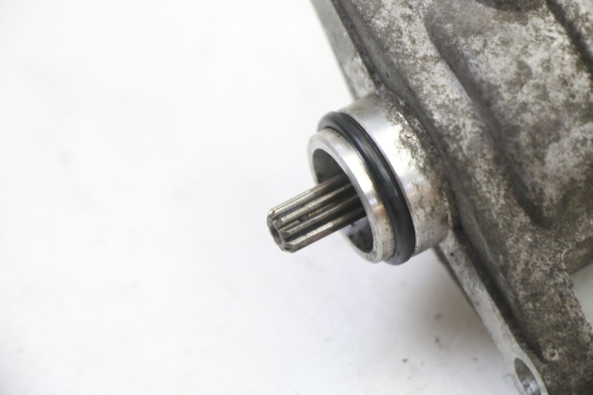 photo de STARTMOTOR PEUGEOT KISBEE 4T 50 (2018 - 2022) - Detail van het onderdeel