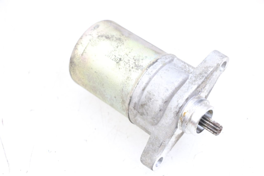 photo de STARTMOTOR PEUGEOT KISBEE 4T 50 (2010 - 2017) - Detail van het onderdeel