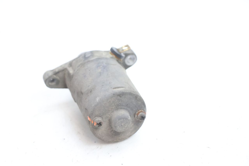photo de STARTMOTOR PEUGEOT KISBEE 4T 50 (2010 - 2017) - Bevestigingspunten