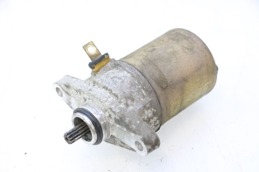 photo de STARTMOTOR PEUGEOT KISBEE 4T 50 (2023 - 2026) - Andere kijkhoek