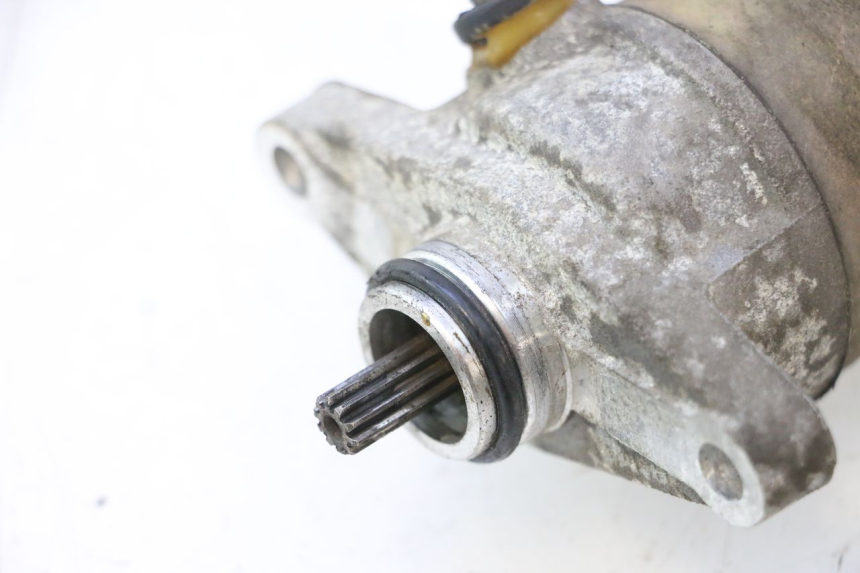 photo de STARTMOTOR PEUGEOT KISBEE 4T 50 (2023 - 2026) - Technische close-up